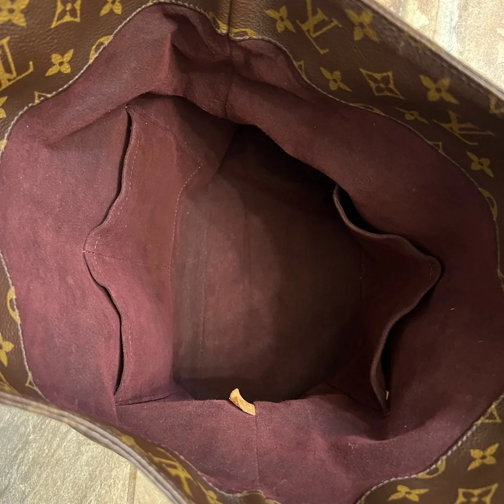 Louis Vuitton Melie Bag - Picture 8 of 8